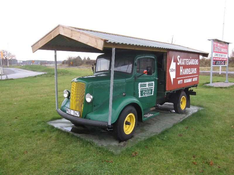 Morris Commercial LC3 - 1951 - MUZ347 - Ch # LC3L24716 - IMG_0053.JPG