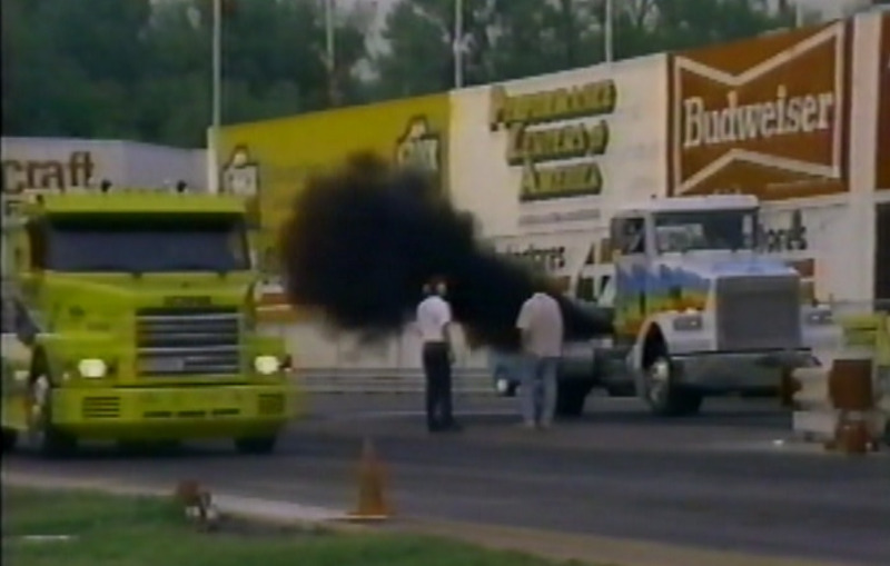 Thunder Trucks Screen Shot - 01.JPG