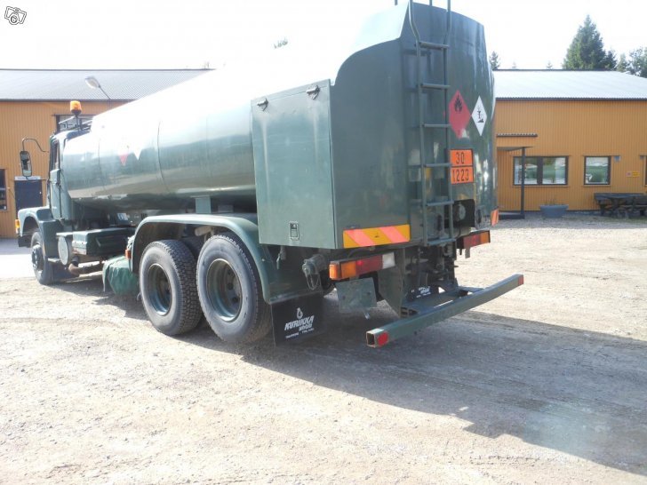 N12 tankbil.jpg