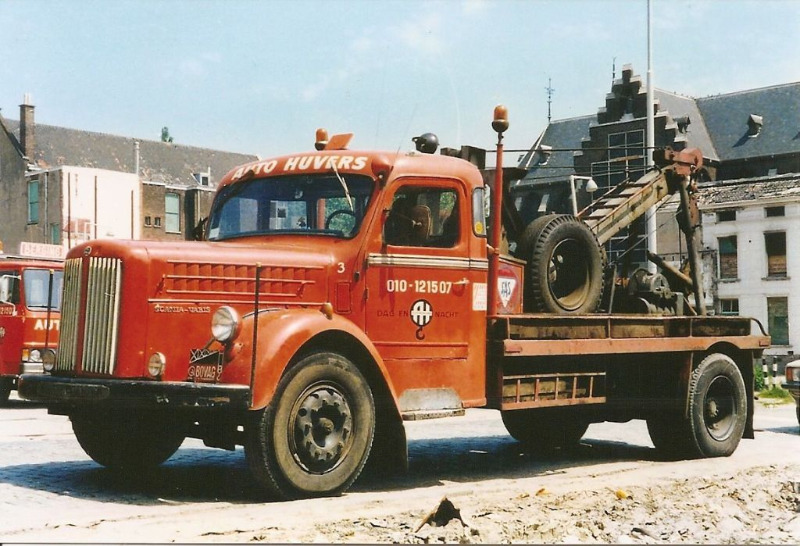 Scania-Vabis L63 (LWP1065B) - 1953 - NB8307 - 01 - Tow Truck 1953-07-22 - Holland.JPG
