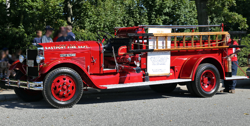 Day-Elder Fire Engine - 1931 - Pumper No.1 - Eastport NY.JPG