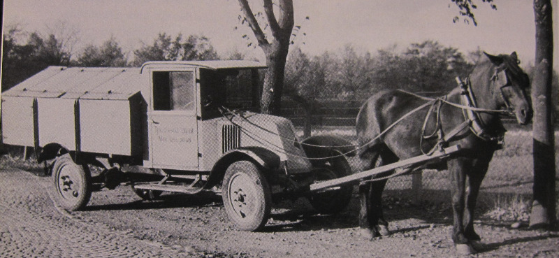 Malmö Stads Renhållningsverk - Renault Sopbil - Årsmodell 1929.JPG