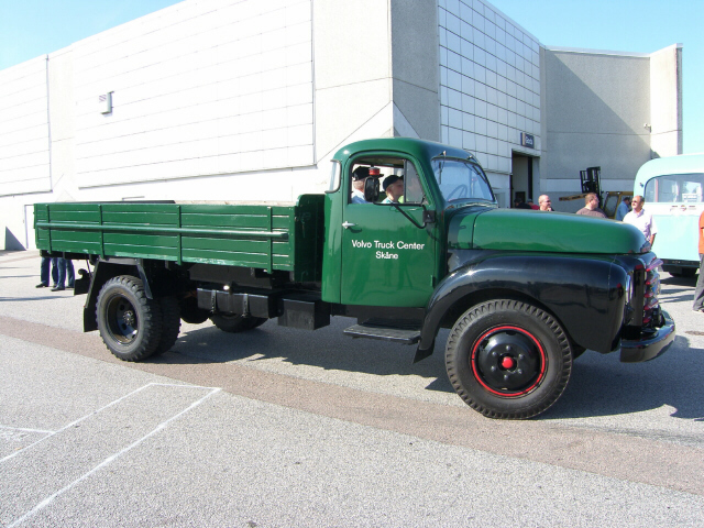 Volvo L373 X5 - 1955 - MDB647 - Volvo Truck Center.JPG