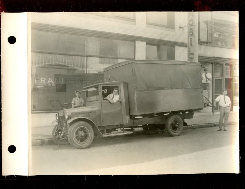 Acme Truck - 1925 - 21-10205a - Elaine Dress Co - Mt Vernon - NY USA - Promotional Photo - Ebay.JPG