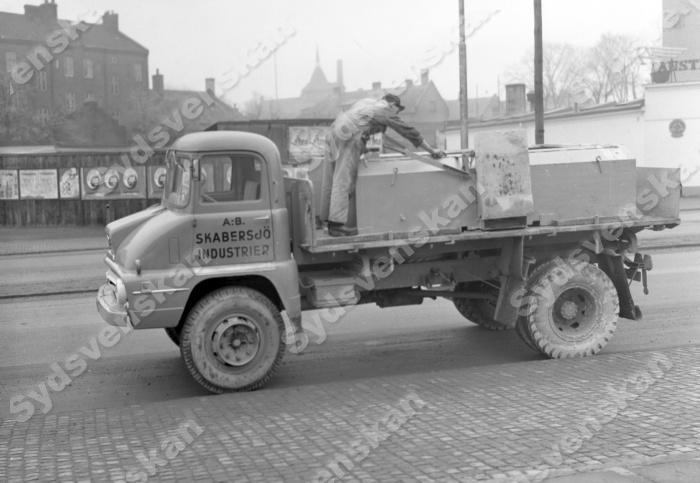M11695 - Ford Thames Trader 75D 138-11 - 1958 - Ch # 510E-11043 - (Sedan M18064 Traktor) - jb150421001 (SDS).JPG