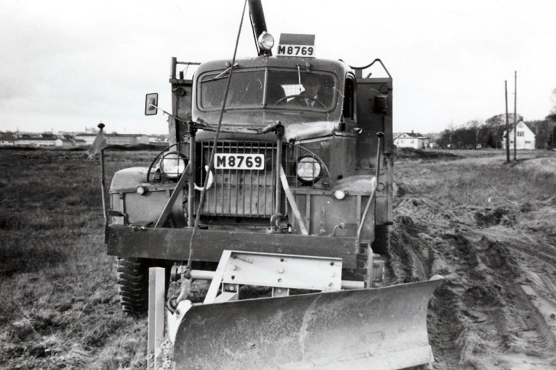M8769 - Chevrolet C7163 - 1944 - Ch # CH10428 - Televerket (med Jordborrningsaggregat).JPG