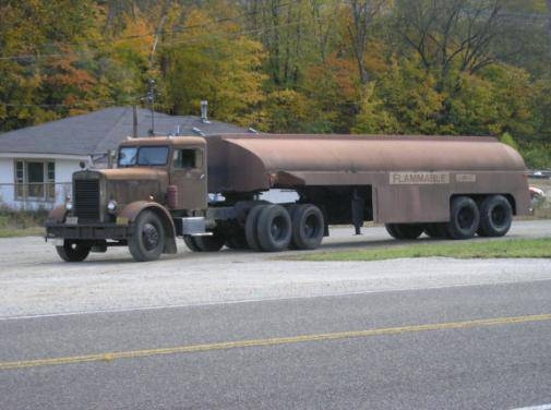 duelltruck.jpg
