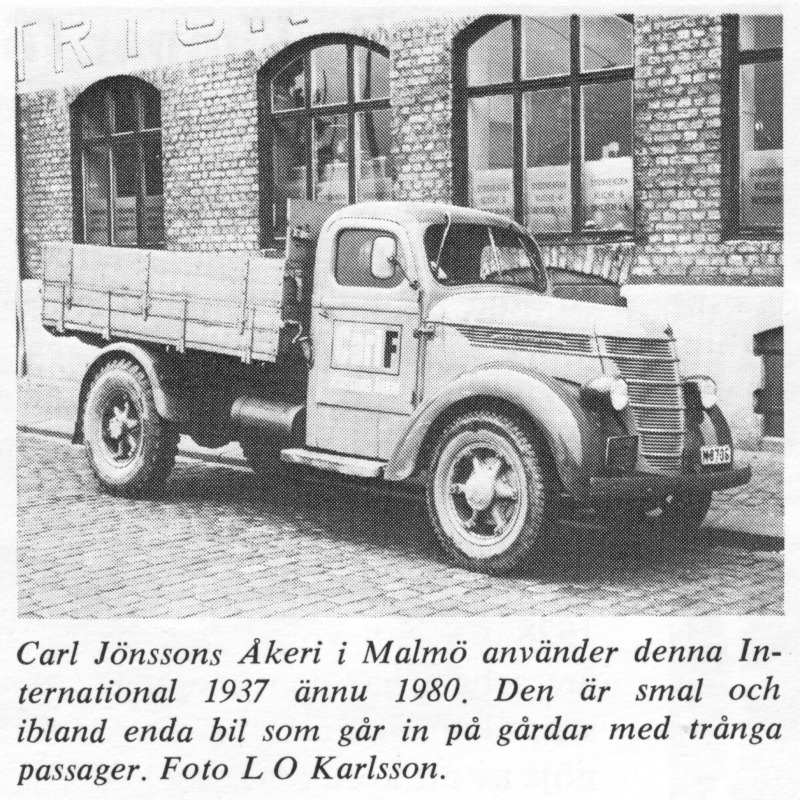 International D30C-232-155 - 1939 - M8736 - Carl F Jönssons Åkeri - Malmö.JPG