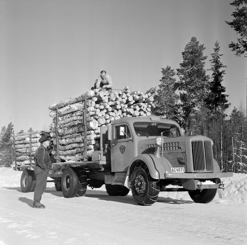 Scania-Vabis L63 - 1951 - AC4071 - Logger - Scania Image Bank.JPG