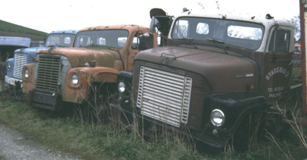 IH Fleetstar 2050A - 1971 - Arrie Bilskrot 1991.JPG