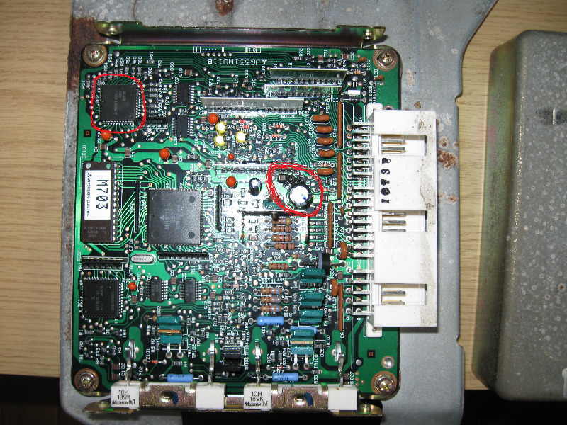 IMG_6701 - ECU Dodge Stealth - Styrbox - Kretskort.JPG