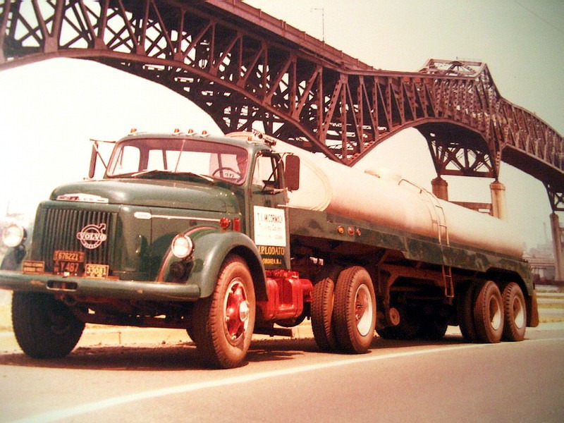 Volvo L49503 - Tanker Truck - JP Lodato - NJ - USA.JPG