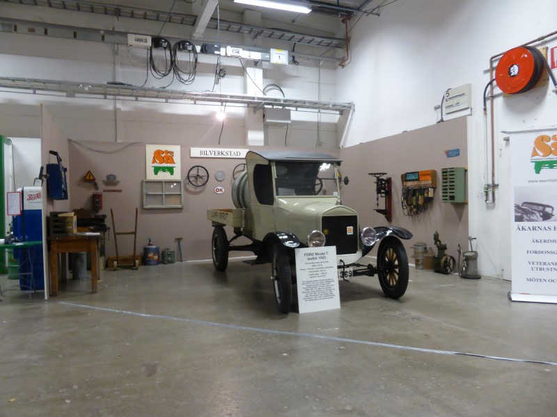 P1030271 (Custom).JPG