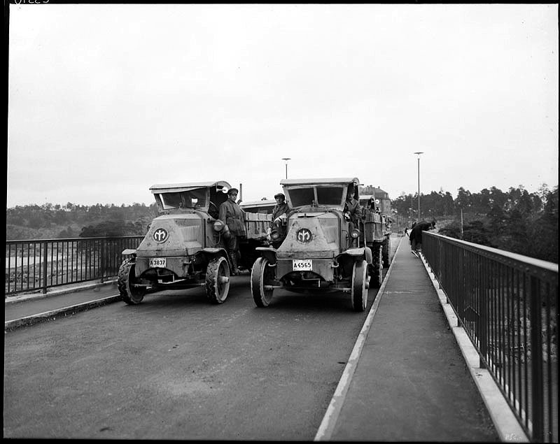 Mack AC - A3837 & A4565 - Belastningstest Stora Essingebron Stockholm 1928 - aa98c3ad-d709-456f-ac8c-48b3acbe526e.JPG