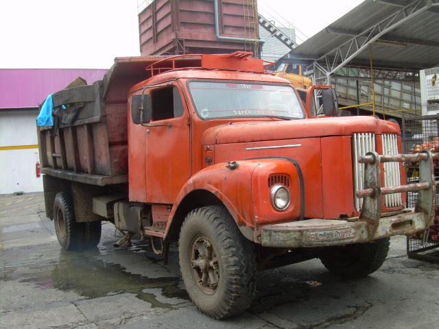 Scania-Vabis L76 - XBG928 - 02LR - Vinces - Ecuador.JPG