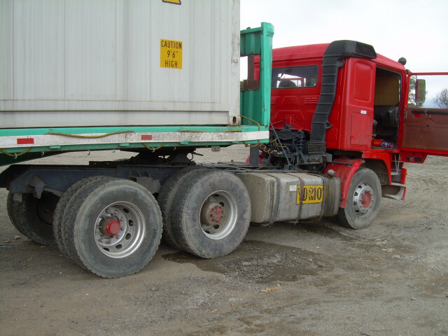Volvo F12 - YD2107 - 02LR - Olmos - Peru.JPG