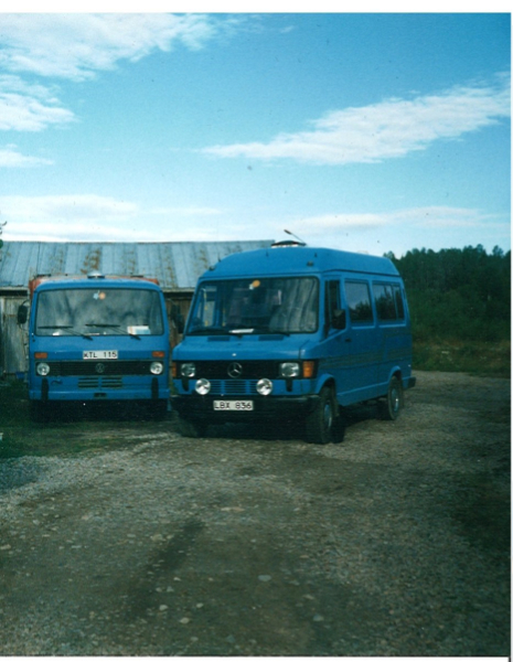 KTL115 VWLT40 -81 samt LBX836 Mercedes-Benz 307 D -83.JPG