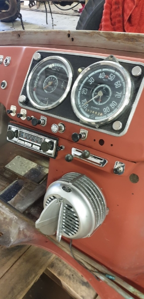 65791750_1056617421214336_2142123700613283840_n.jpg