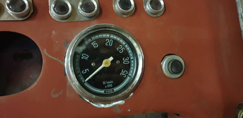 75169485_2470811403007831_1212697772805849088_n.jpg