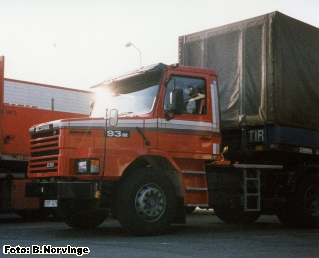 OYP479_S-T93_13vLastbil-BussLindholmen1989_BNorvinge.jpg