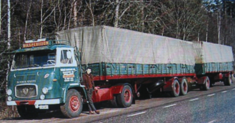 LB76 bilspedition roadtrain.JPG