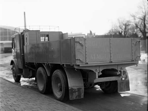 Scania-Vabis 3556 Boggie - 1933 - Motornr 5551 - 2076-9F - Br Ahlgrens Åkeri Älmhult.JPG