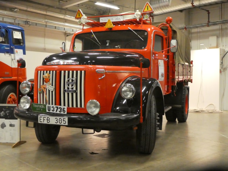 P1030462 (Custom).JPG