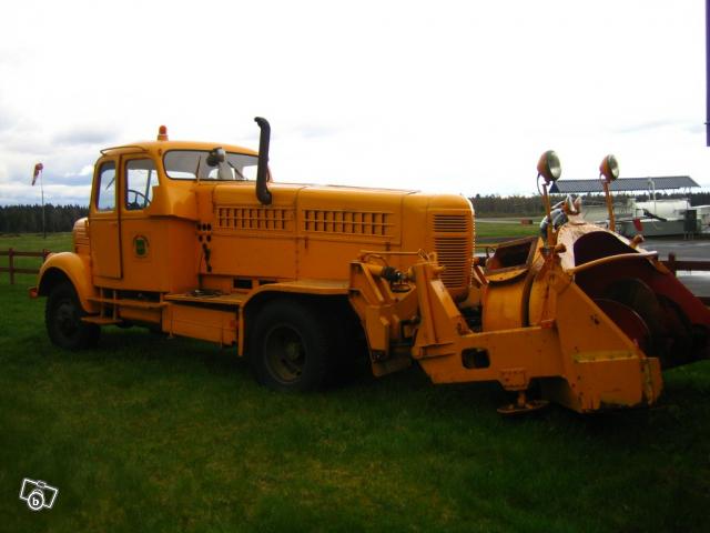 Volvo TL233 Rundnos Snöslunga M53 - Feringe.JPG