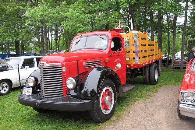 International Harvester KB-6 - 1947 - Stake Truck - d1ba96440a4f41b1870ceee887c4460c.JPG