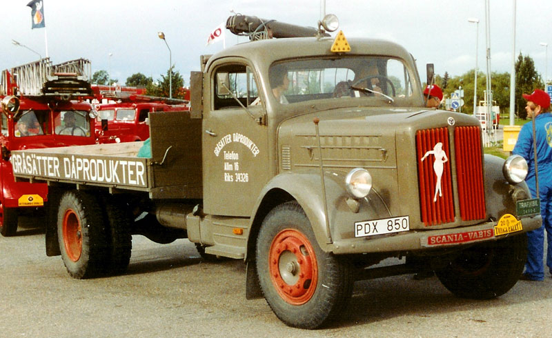 Scania-Vabis L5146A-100 - 1953 - PDX850 - 01 - Gråsätter Dåprodukter - Ovanåker.JPG