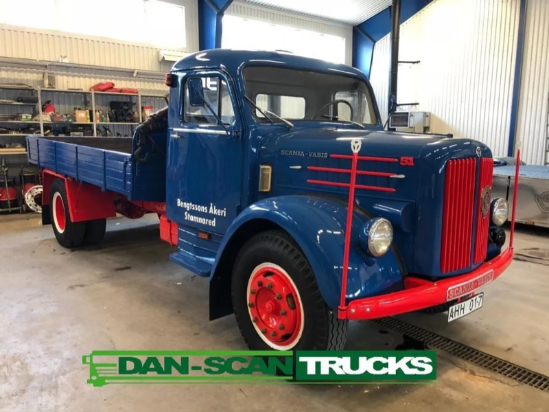 old_timer_truck_scania_scania_vabis_51_oldtimer_scania_vabis_4_5_tons_crane_1960_7008667-1.jpg