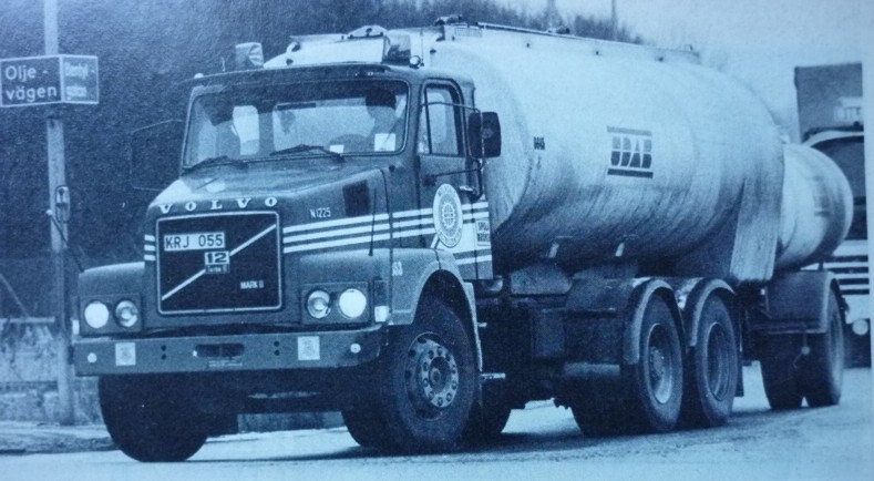 KRJ 055 Volvo F12 ODAC.jpg