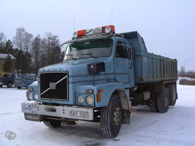 Volvo N1025 6x2 1V - 1981 - FAY127 - Ch # N106X2034607 - Ljusdal.JPG