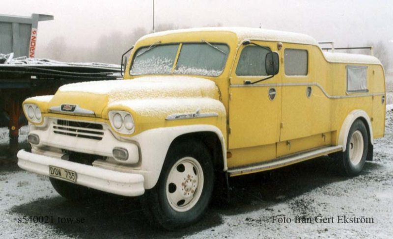 Chevrolet 4400 - 1959 - DOW735 - Ch # IC4B58-6100 - Avregistrerad - (s540021 - Bild från Tow.SE).JPG