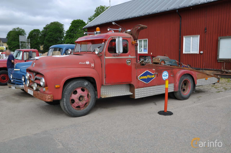 Ford F620 Z 154-82 - 1955 - EYB052 - front-side-nostalgifestivalen-i-vårgarda-2013-1-617021.JPG