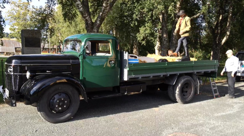 Volvo LV122 E - 1946 - 4693347_orig - Eknes Norge.JPG