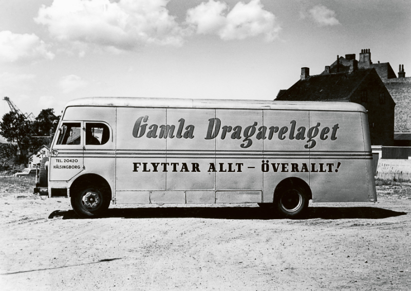Flyttbuss troligen Volvo av okänt årtal Gamla Dragarelaget Hälsingborg - Sannolikt 1940-tal.JPG