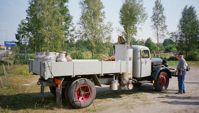 Volvo LV127 T - 1940 - PUP604 -  Hagström Norrtälje.JPG