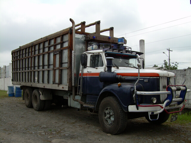 Scania LT110S - HBT266 - La Concordia - 01 - Ecuador.JPG