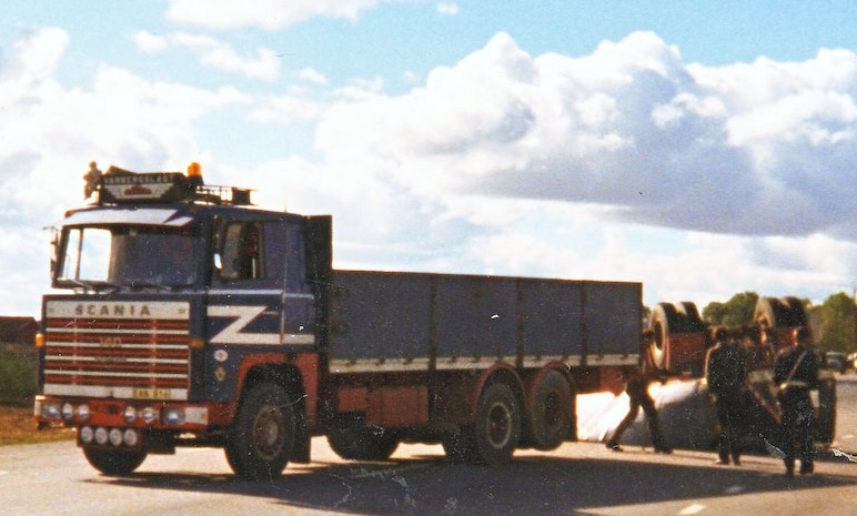 En legendarisk svensker er vältet med släpet.jpg