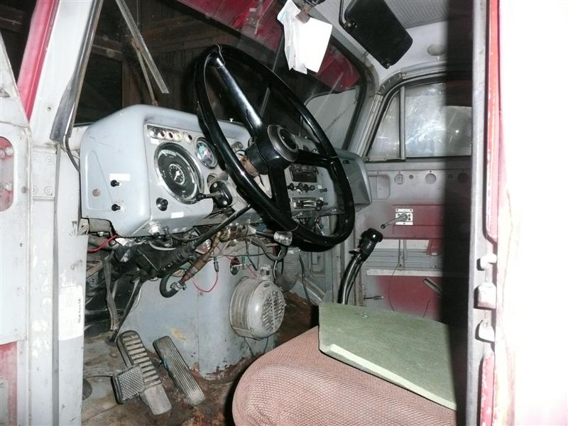 Instrumentbräda och ratt N88 (Medium).JPG