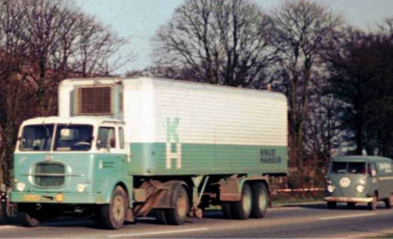 76fc64cc12.jpg