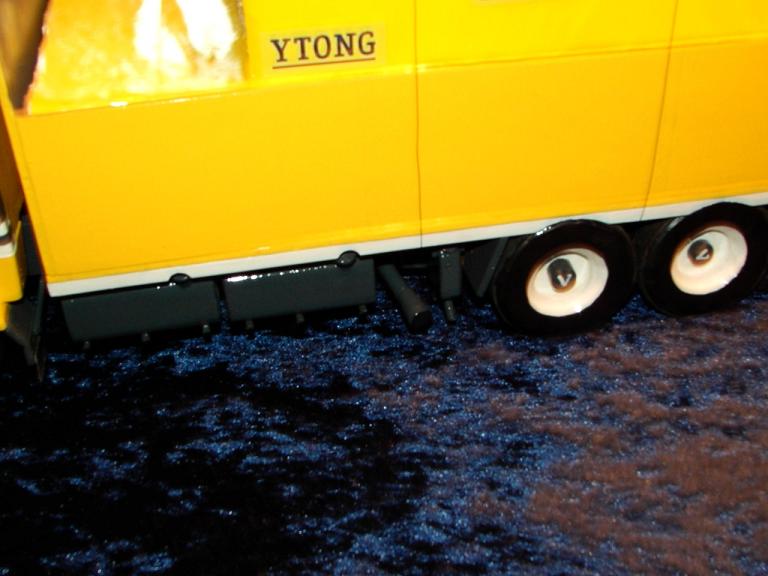 originale dieseltanke och Forss sandspridare.jpg