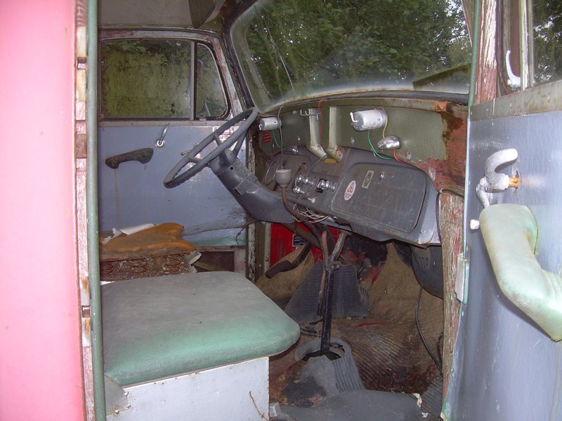 IH Loadstar 1600-151 - 1966 - ENO272 - 03 - Rolsberga.JPG