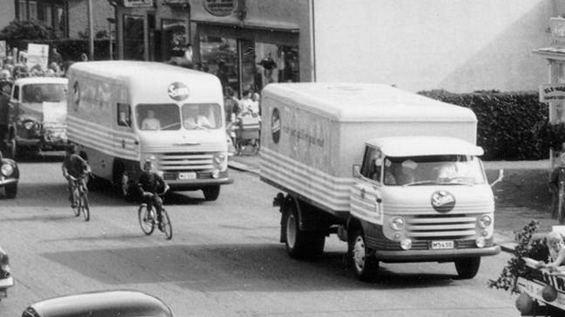 Volvo Snabbe - Höganäs Köpmansjubileum 1961 - Zoomad.JPG