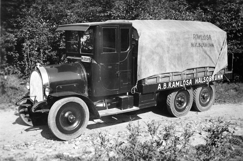 Scania-Vabis 1544 - 1926 - M10599 - Ramlösa Hälsobrunn - Scania Imagebank 3-3490-2.JPG