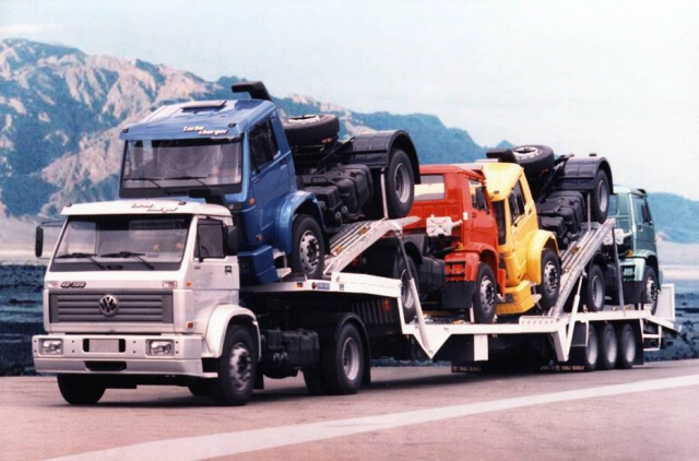 Volkswagen Titan 40-300 - Brazil - LR.JPG