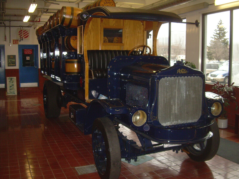 White - 1920 - HVF846 - 01 - Labatt Brewery - London ONT - Canada.JPG