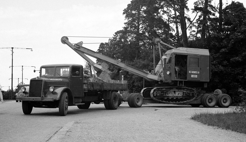 Scania-Vabis 350 - 1939 - A4944 - 01 - Sellbergs - Stockholm - LR.JPG