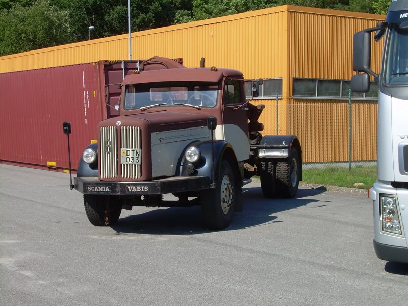 Scania-Vabis LS7150-180 - 1957 - DTN033 - TR1 - 03 - Olofström - LR.JPG